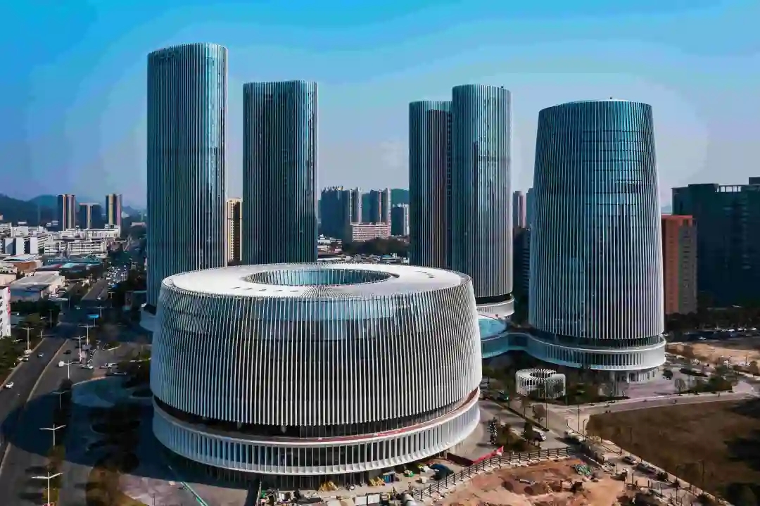 唐彩装饰｜圆构新筑 科技添辉——OPPO长安研发中心